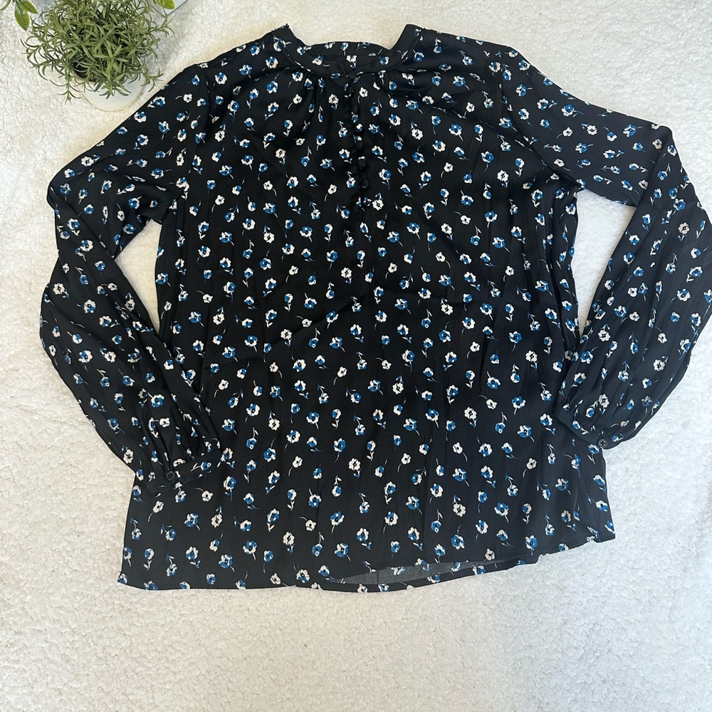 Banana Republic floral blouse XS